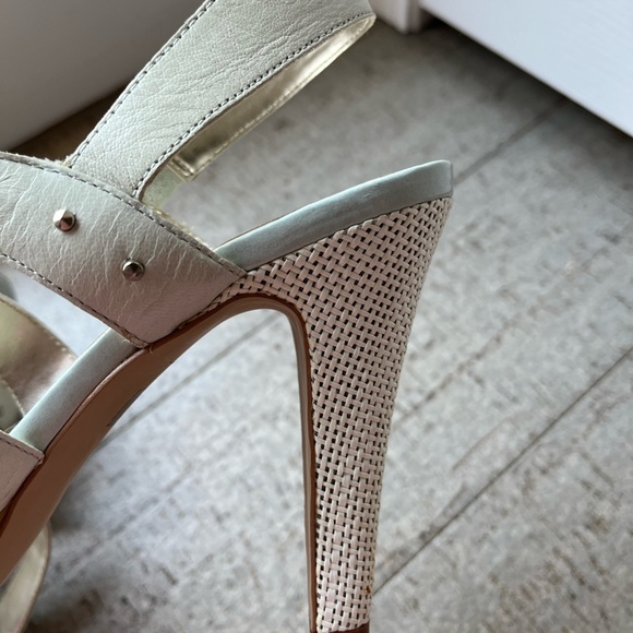 Anne Klein Designer Platform Heel Sz 7.5 - Picture 6 of 8